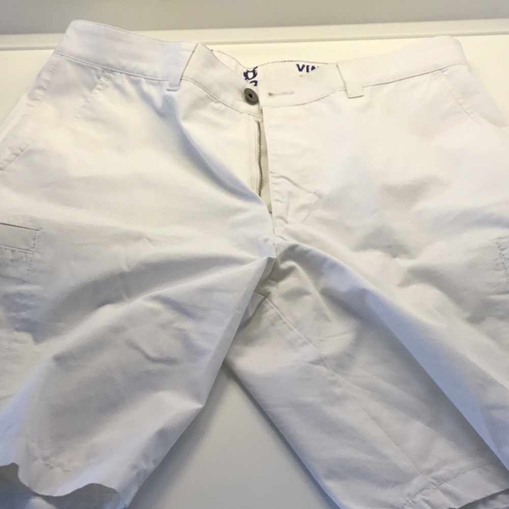 Bright white vintage cotton shorts, clean, size 34